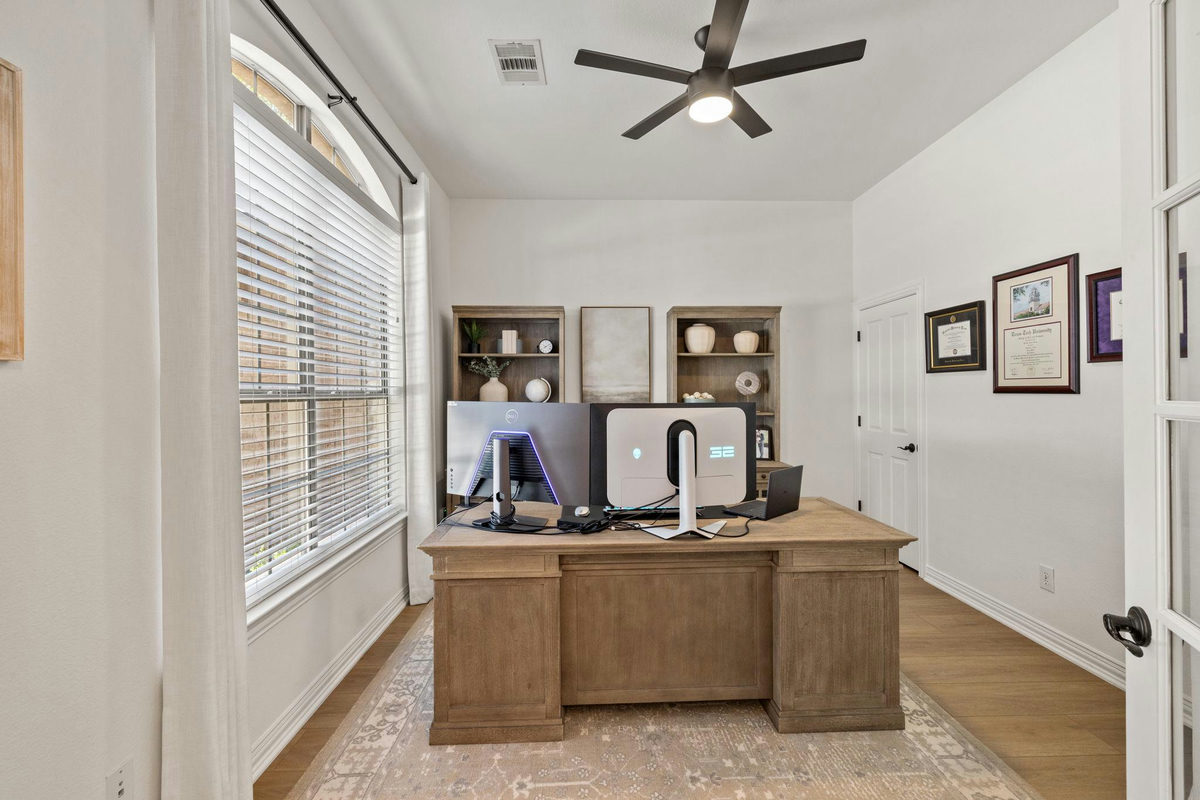 1124 Castle Path — photo 4
