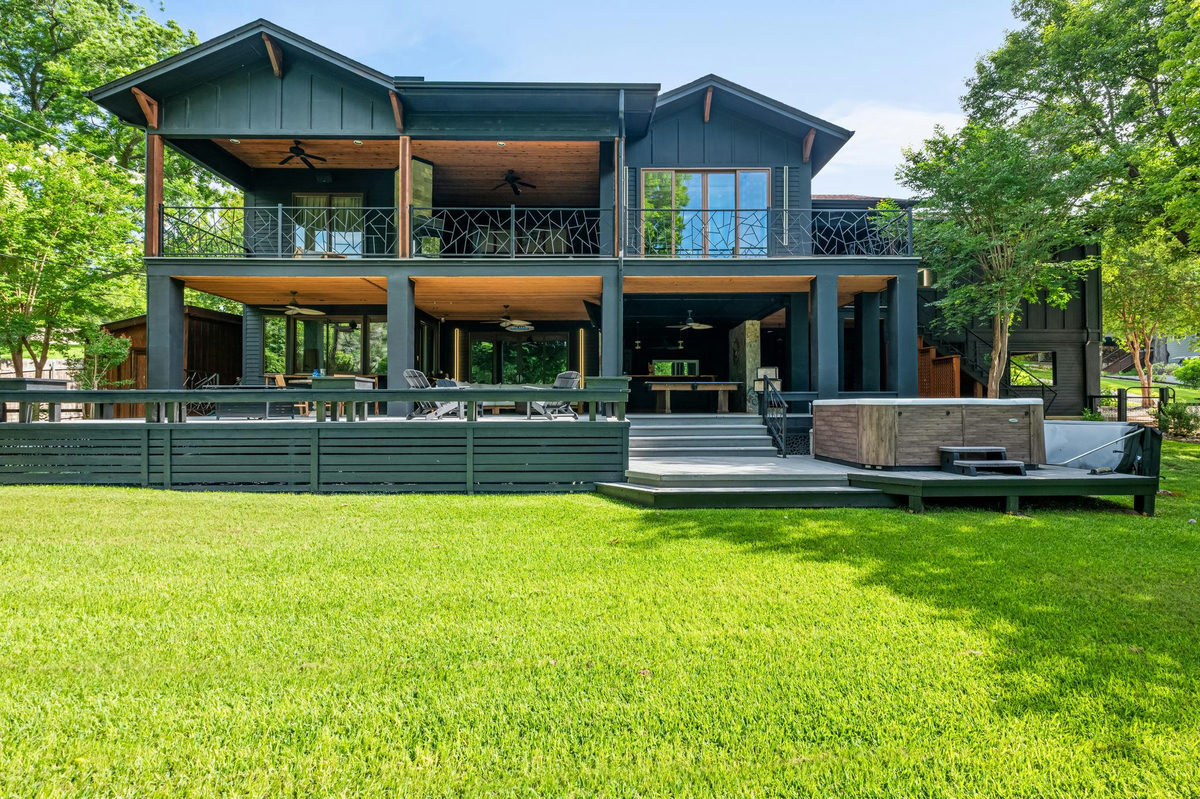 12417 River Bnd #8 — exterior