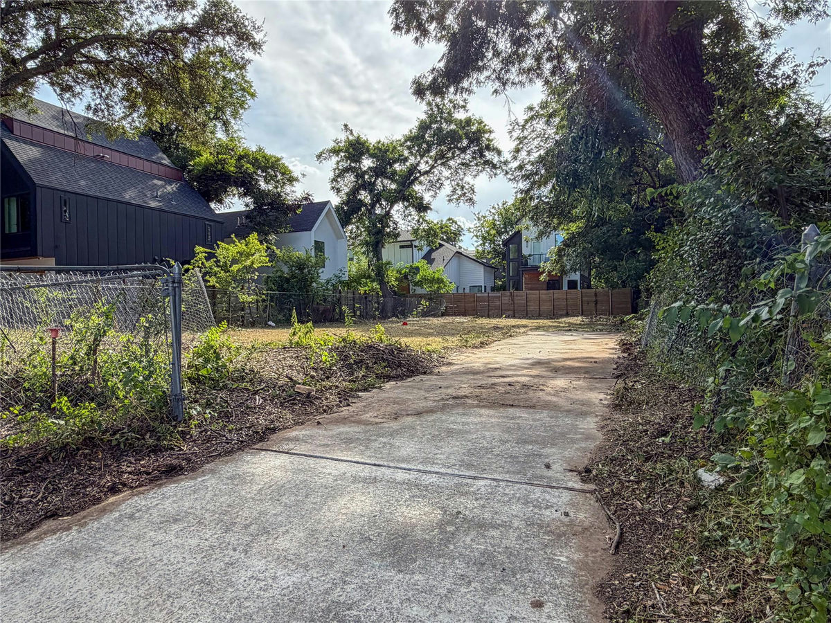 802 Maude St — photo 5