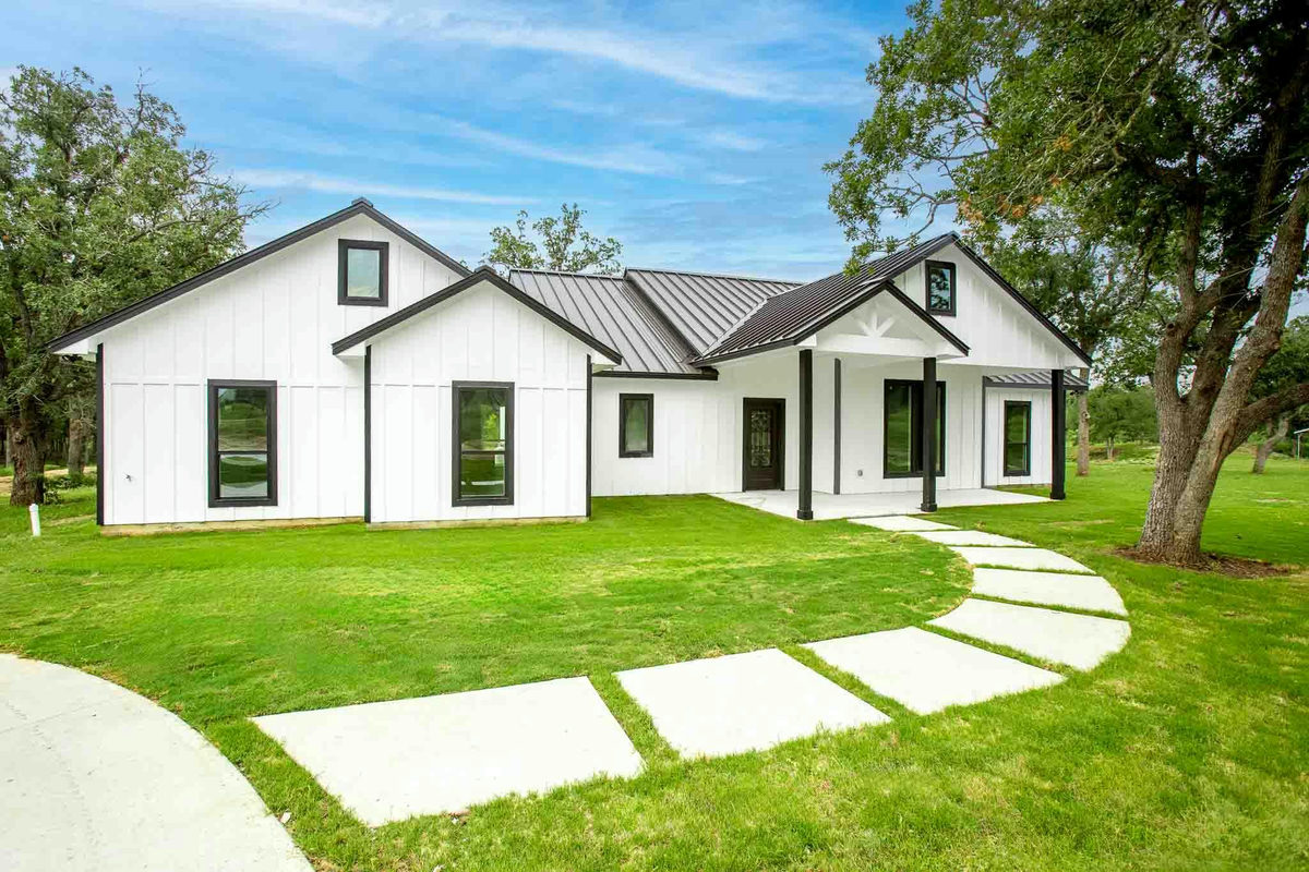 337 Smitty Ln — exterior