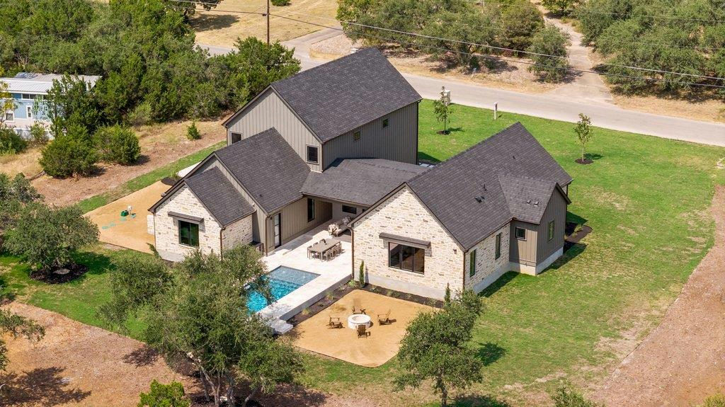 9207 Zyle Rd — exterior