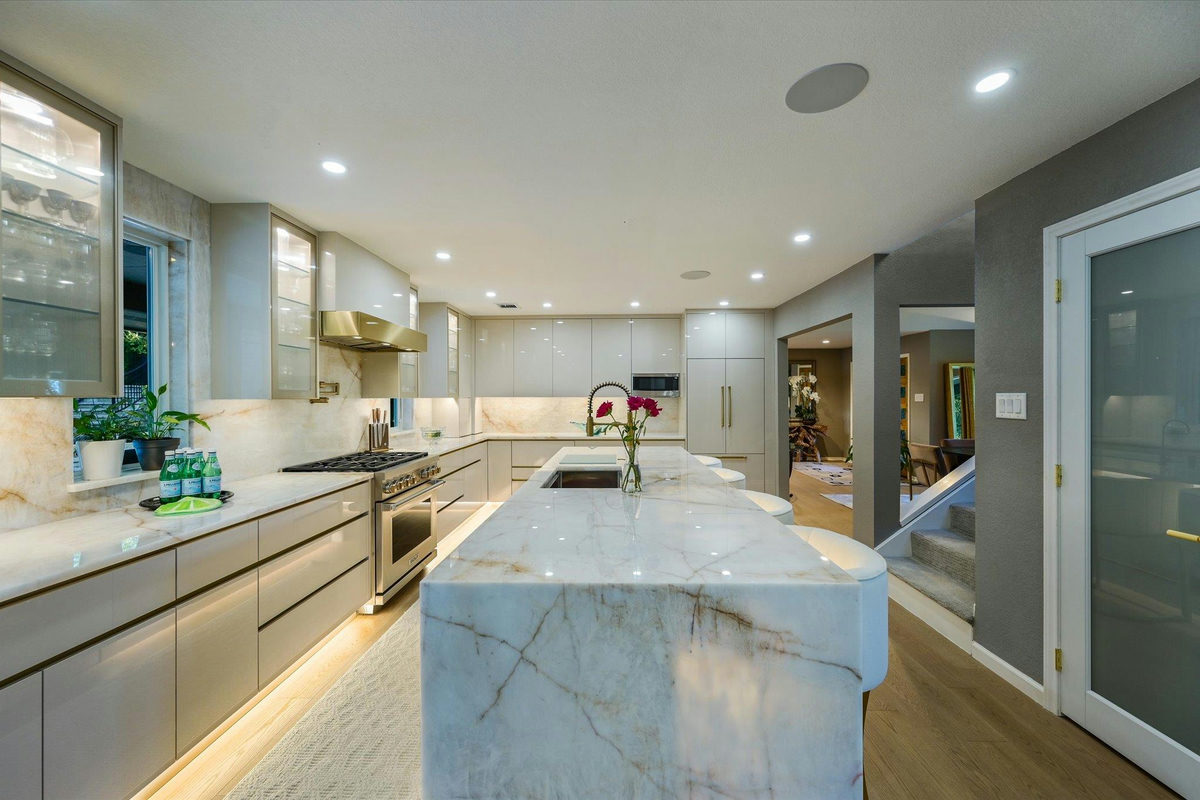 8310 Long Canyon Dr — photo 5