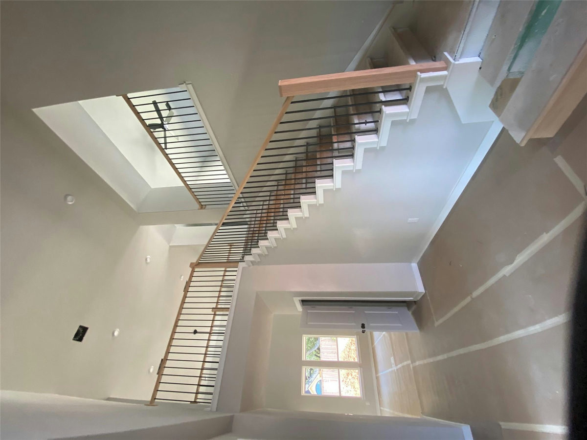 1104 Sonata Pl — photo 3