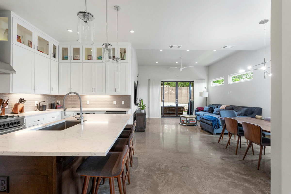 2103 Greenwood Ave #Building 1, Unit B — photo 5