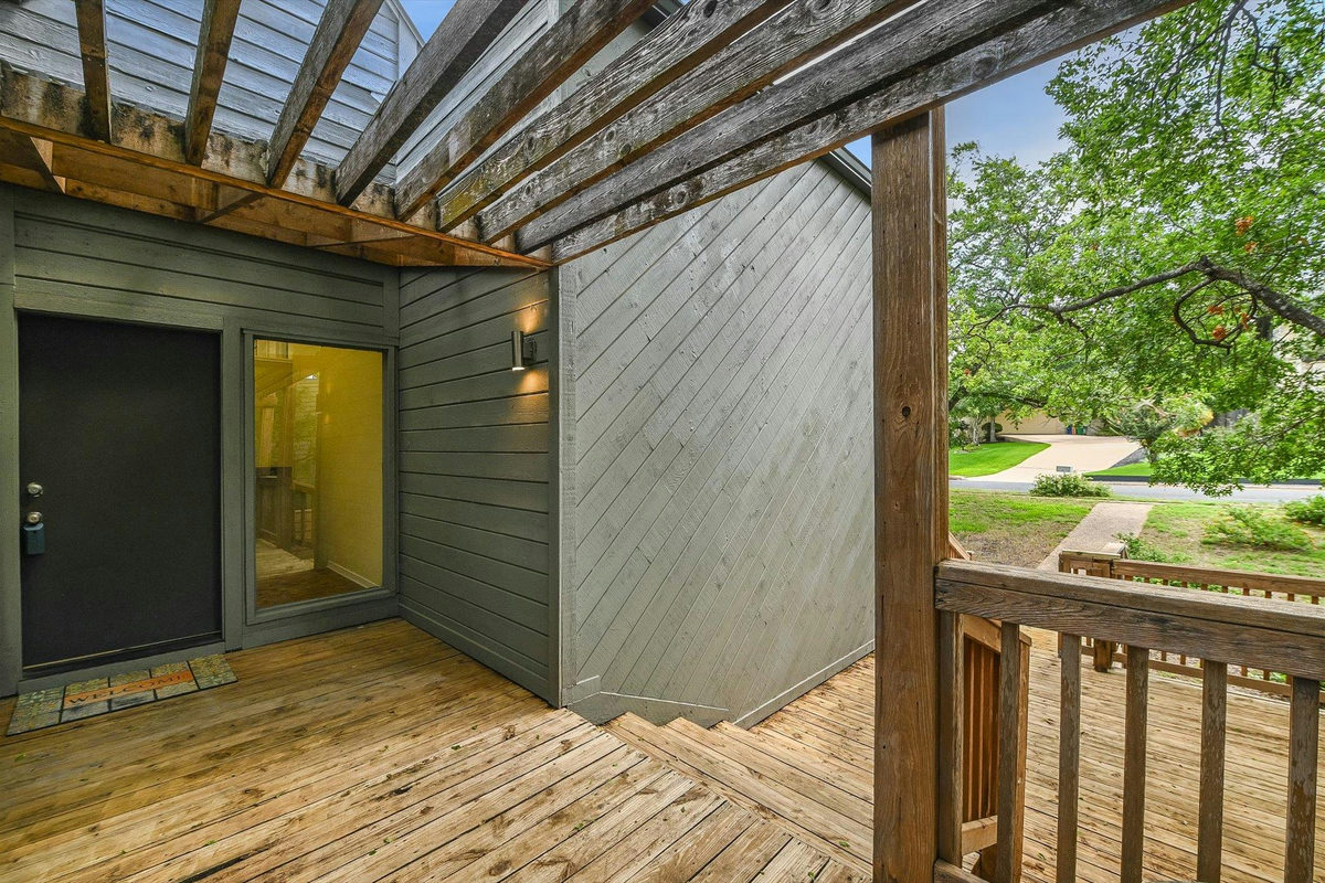 8804 Mountain Path Cir — photo 2