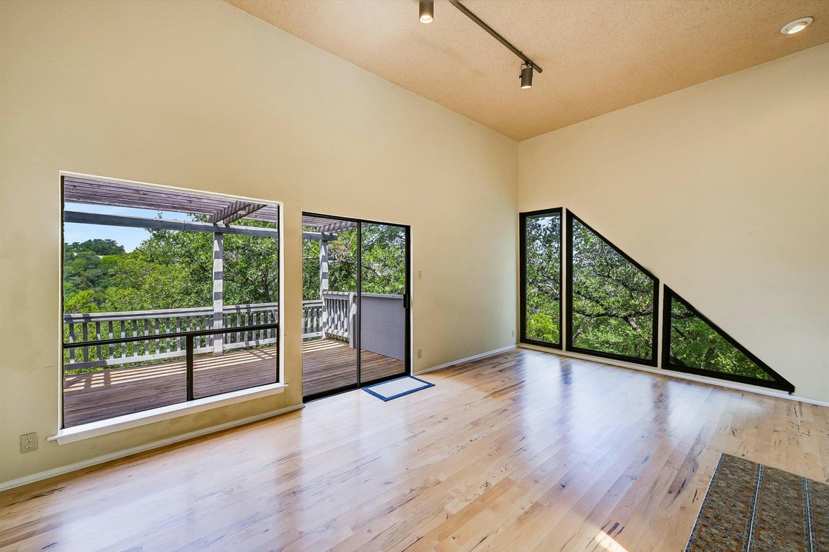 8804 Mountain Path Cir — photo 4