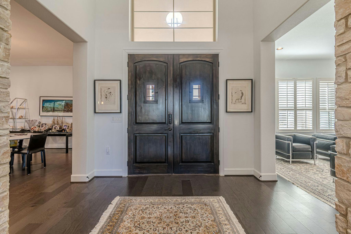216 Skipping Cedar St — photo 3