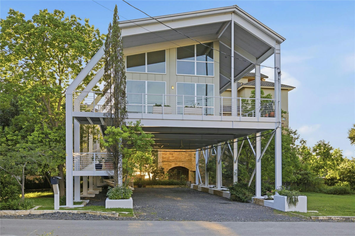 1312 Hurst Holw — photo 2