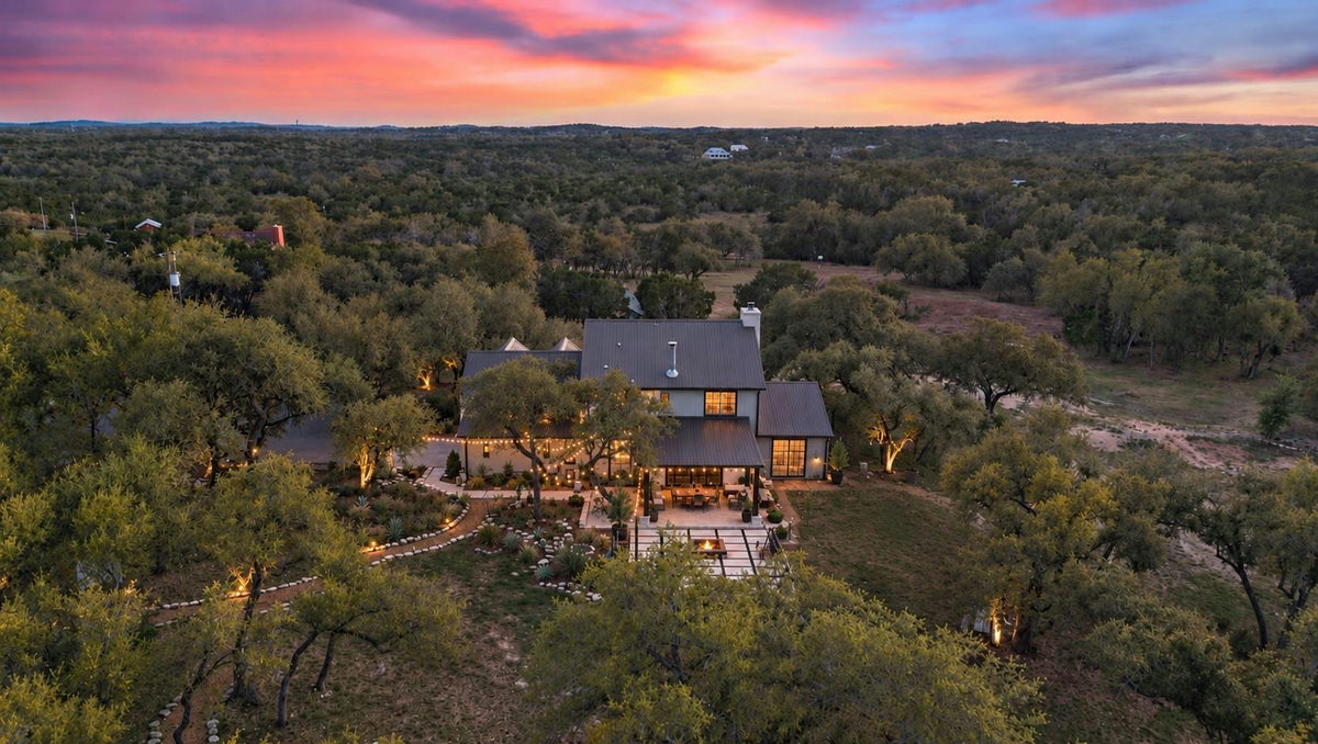 290 Sunset Rdg — exterior
