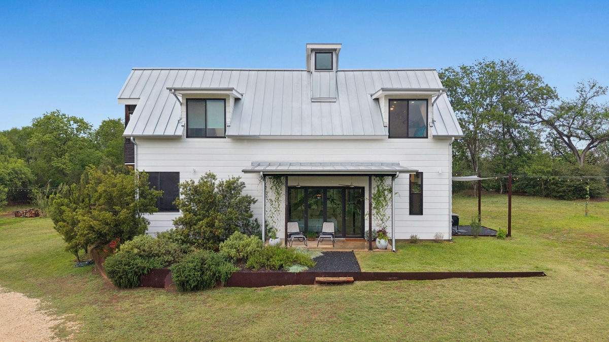 534 Old McDade Rd — exterior