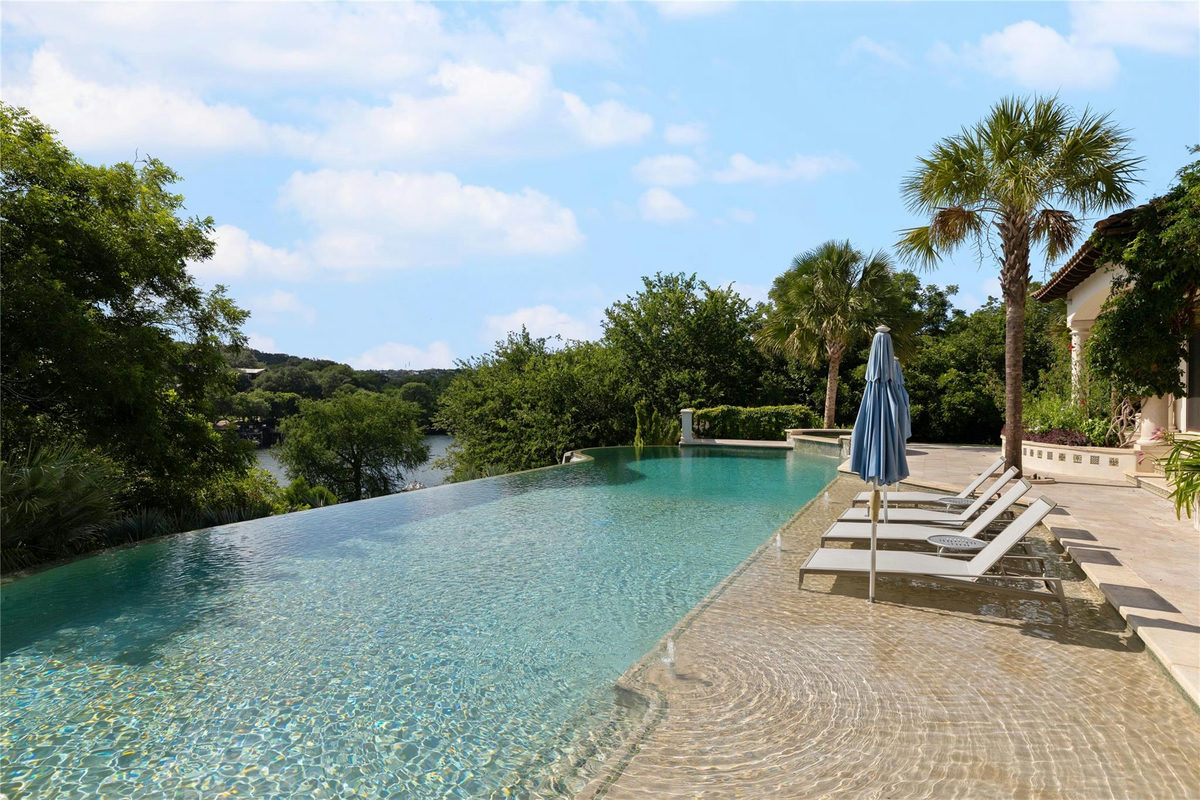 14500 Flat Top Ranch Rd — photo 3