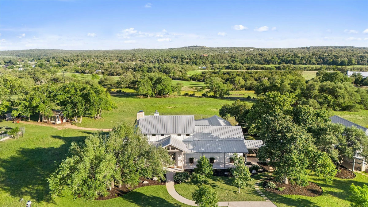 3870B Creek Rd — exterior