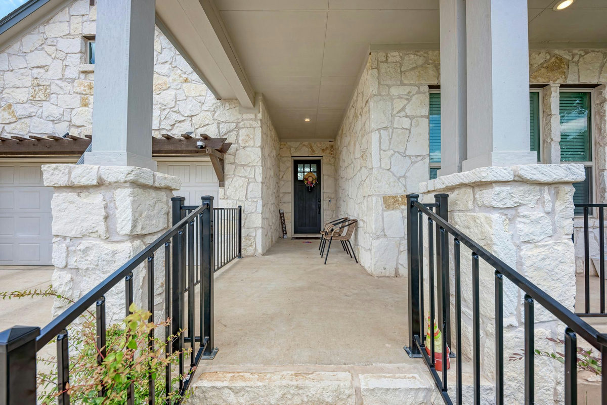 1105 White Daisy Ln — photo 3