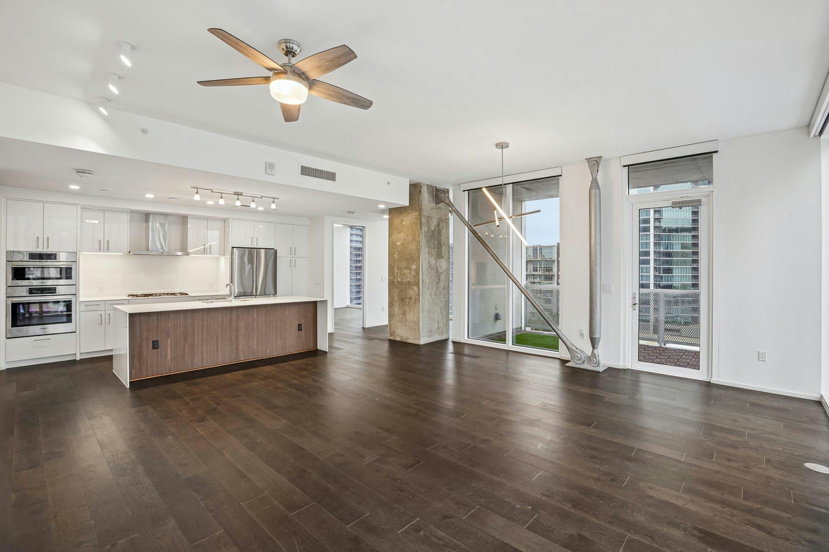 301 West Ave #1204 — photo 4