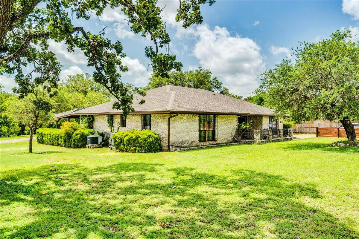 3225 W Slaughter Ln — photo 4