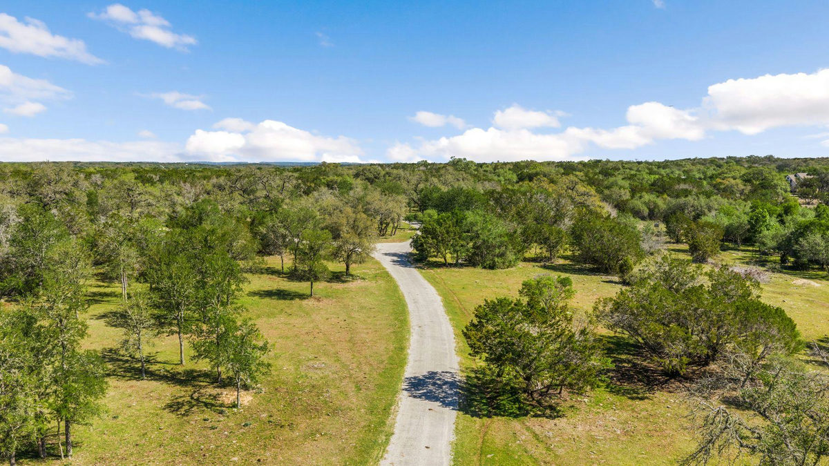 8101 FM 3237 — photo 3