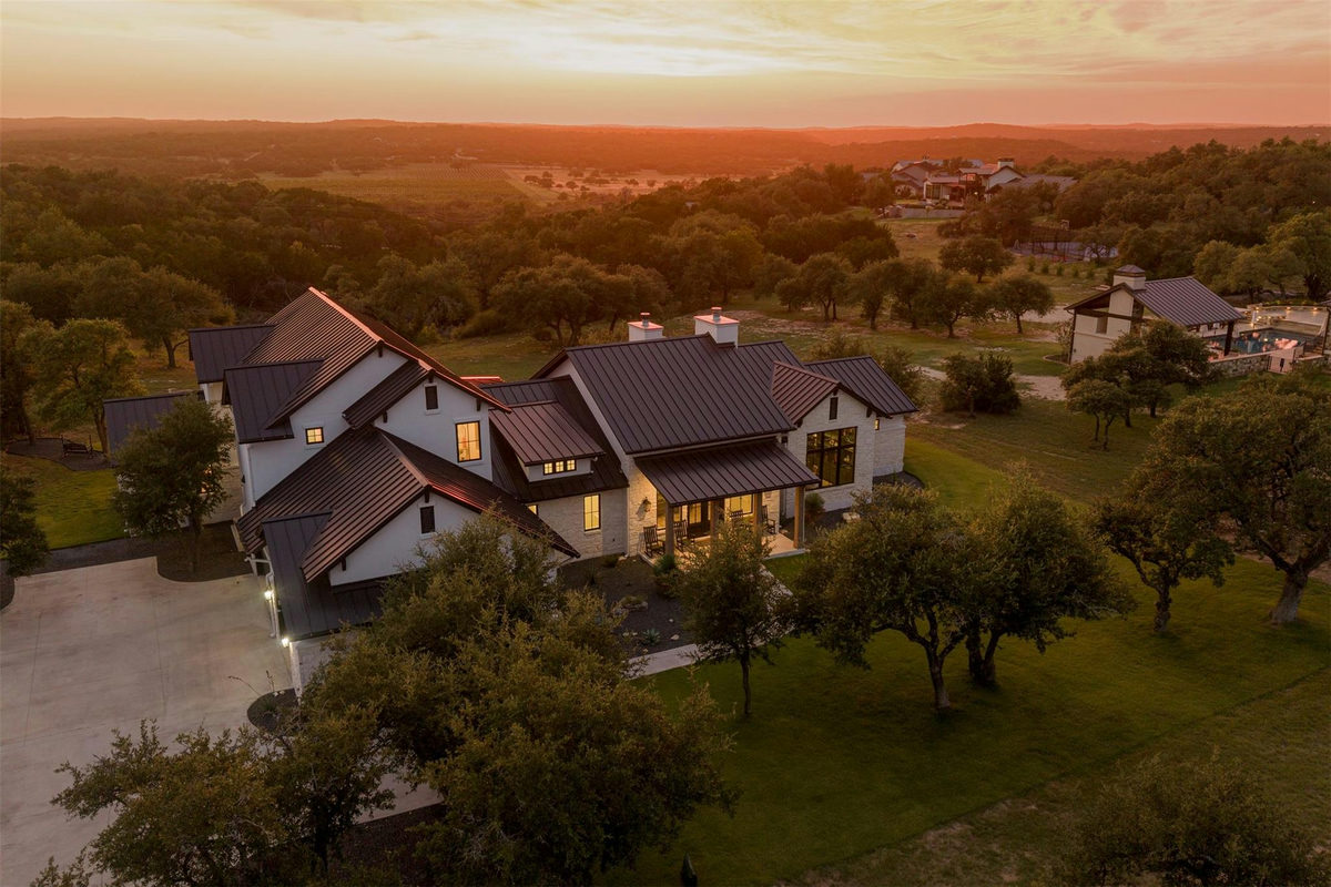 3706 Tuscany Dr — exterior