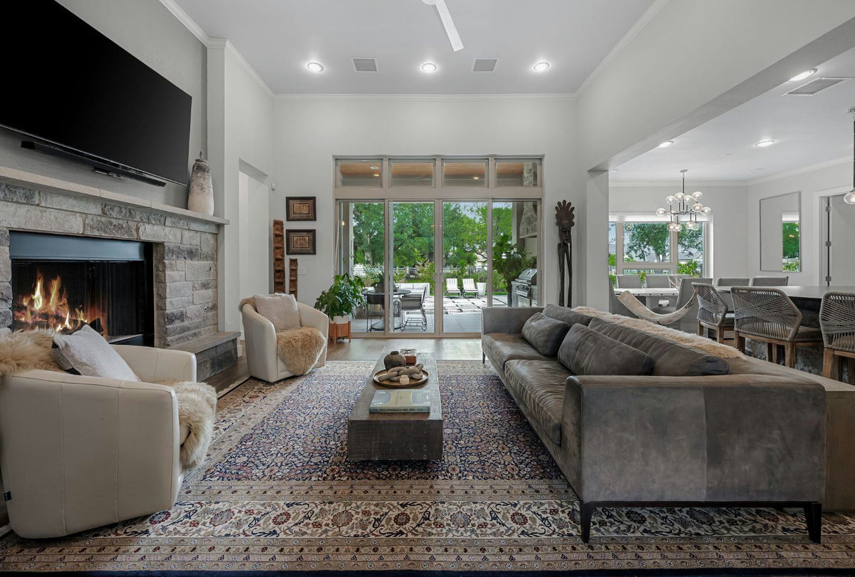 495 Bunker Ranch Blvd — photo 2