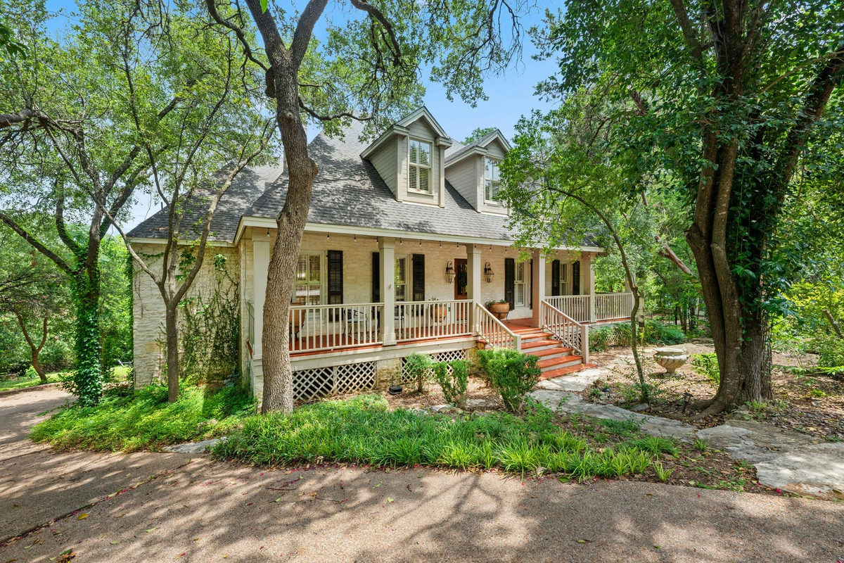 1201 Silver Hill Dr — photo 2