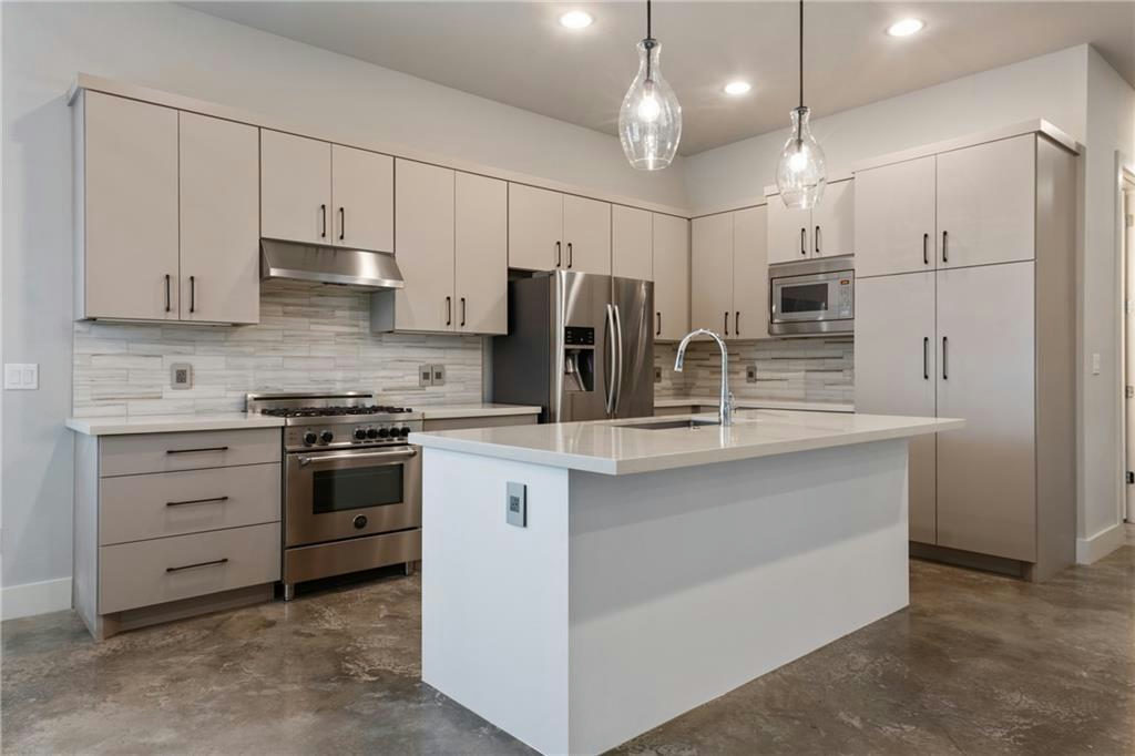 1708 E M Franklin Ave #A — photo 4