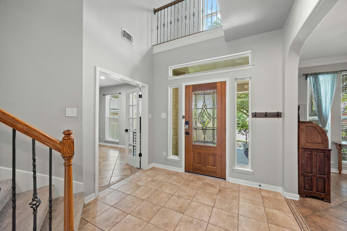 3502 Hidden Oaks Cv — photo 3