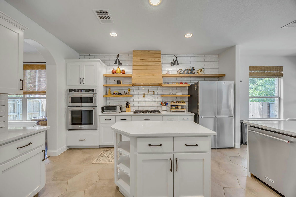 2421 Turtle Mountain Bnd — photo 5