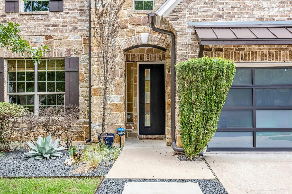 2421 Turtle Mountain Bnd — photo 4