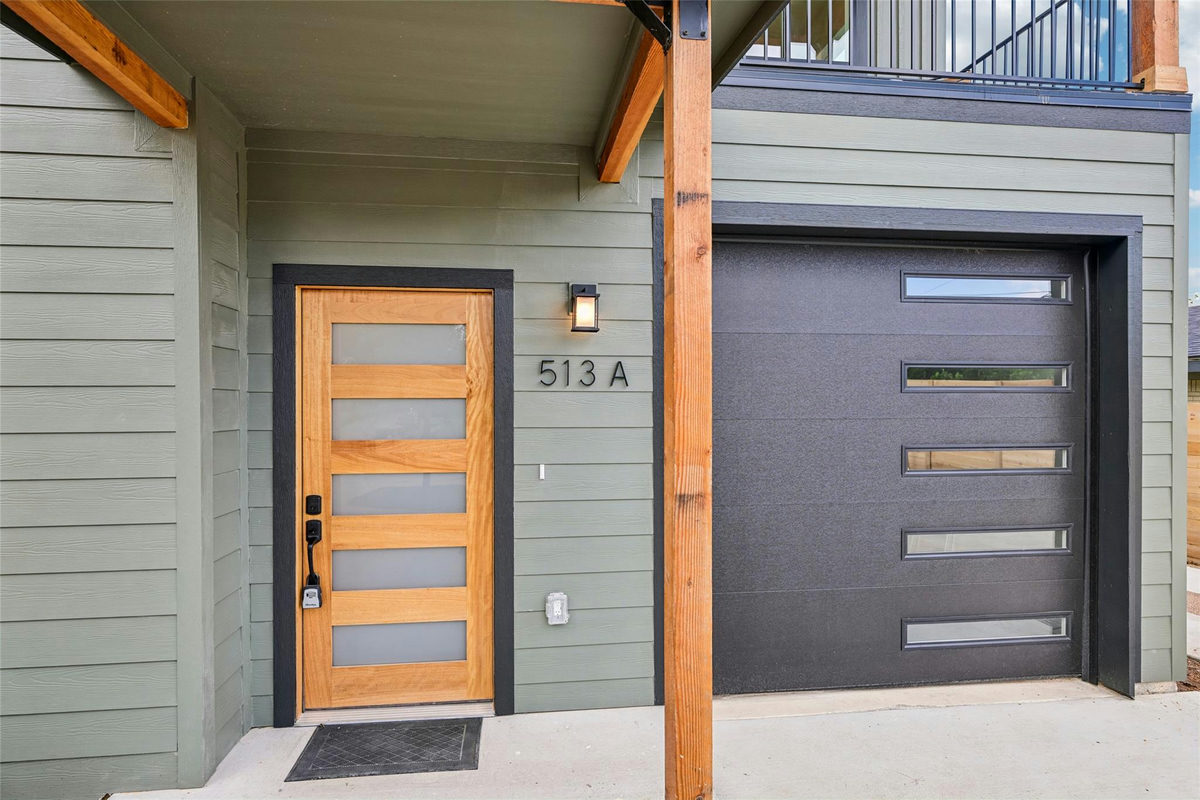 513 W Odell St #A — photo 2