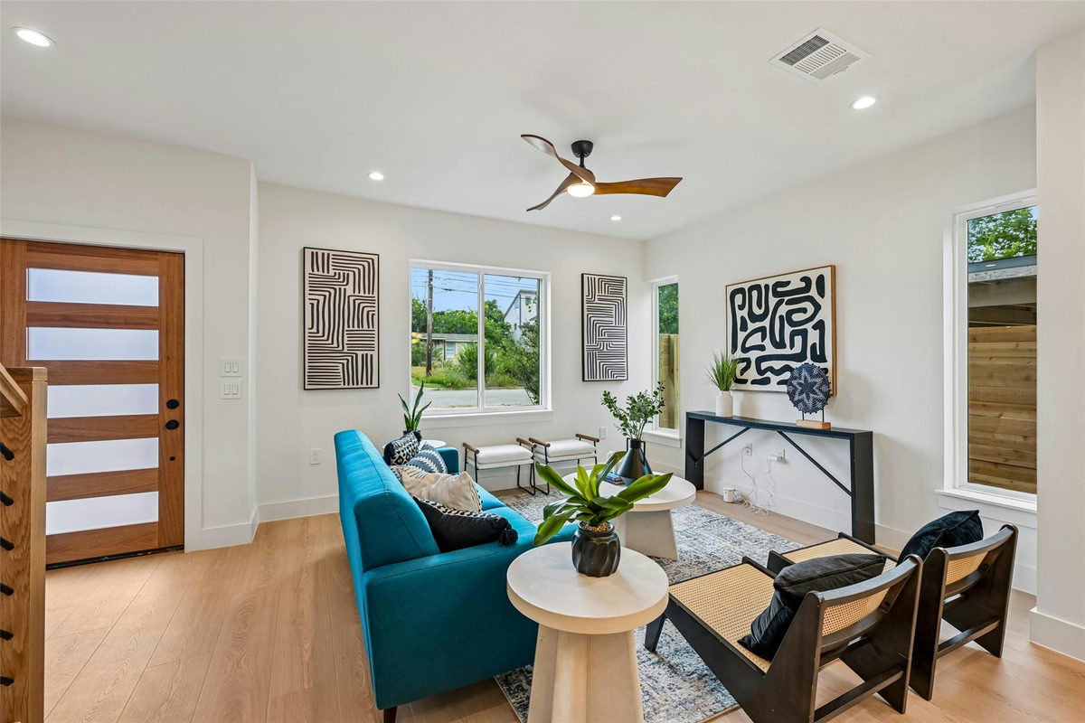 513 W Odell St #A — photo 5
