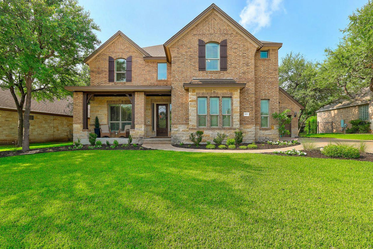 809 Prairie Dunes Dr — exterior