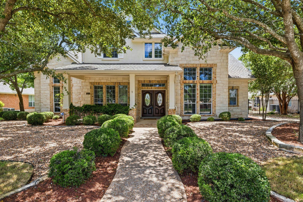 6623 Yaupon Dr — exterior