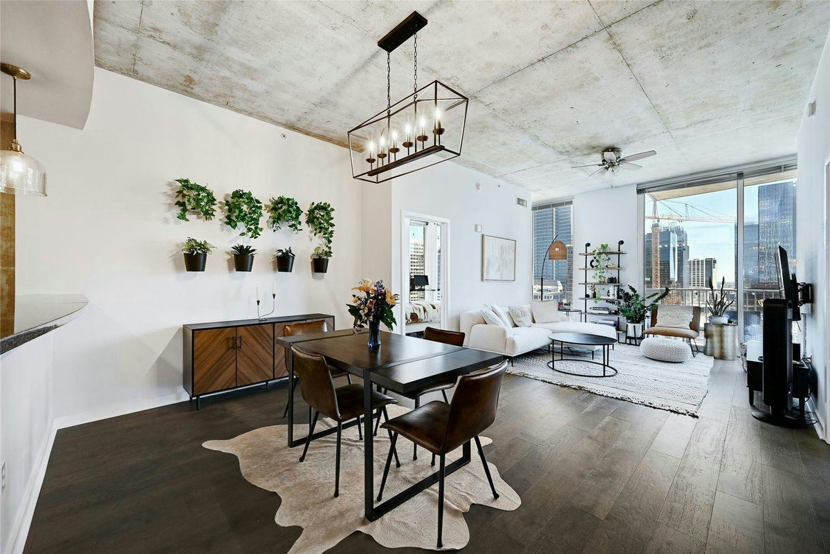 360 Nueces St #1809 — photo 3