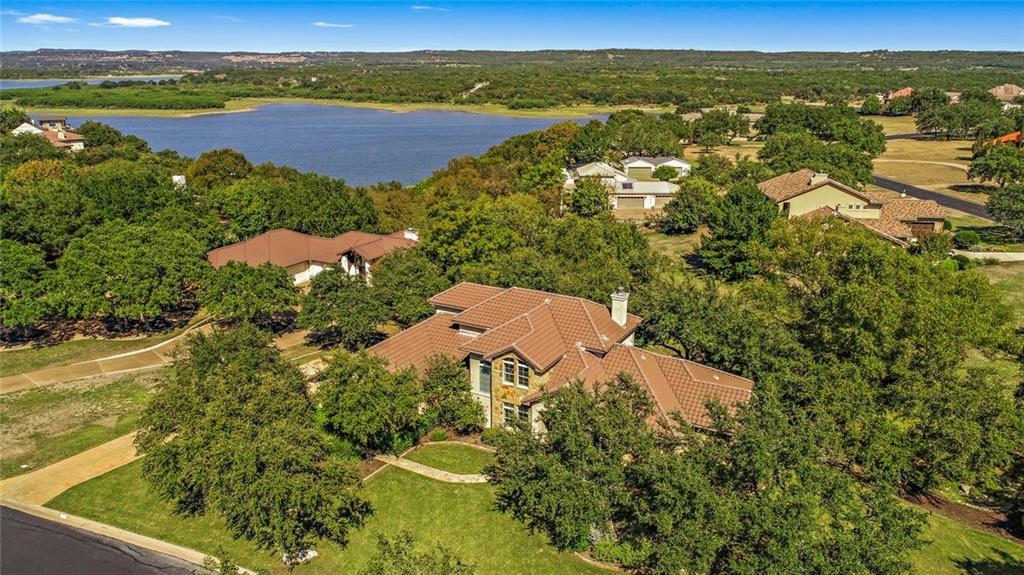 2401 Sailpoint Dr — exterior
