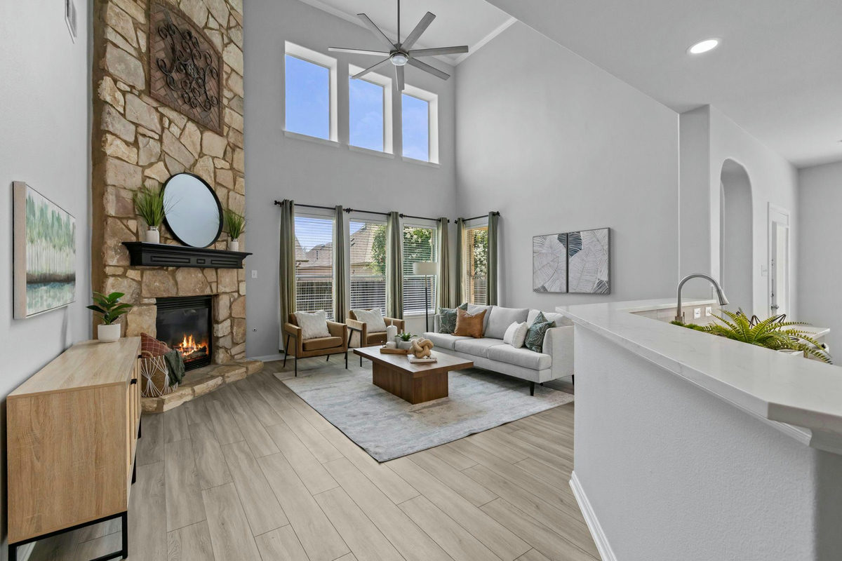 2700 Salorn Way — exterior