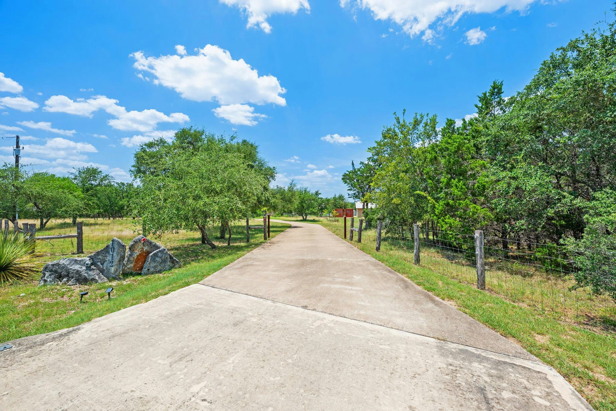 1012 Quail Ridge Dr — photo 4