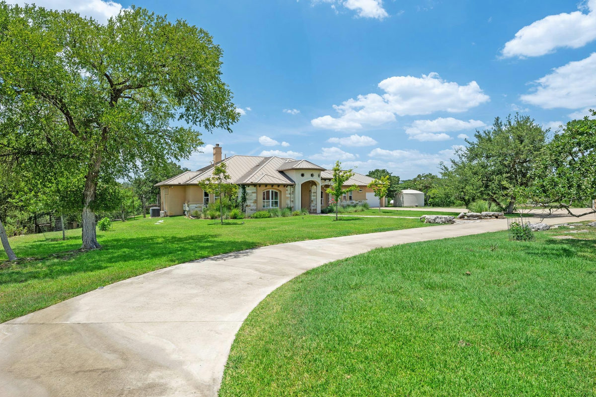 1012 Quail Ridge Dr — photo 3