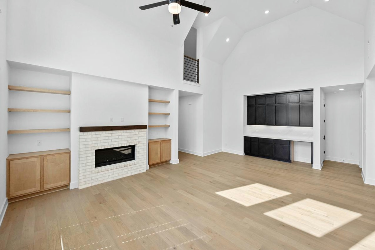 1304 Cypress Paul St — photo 4