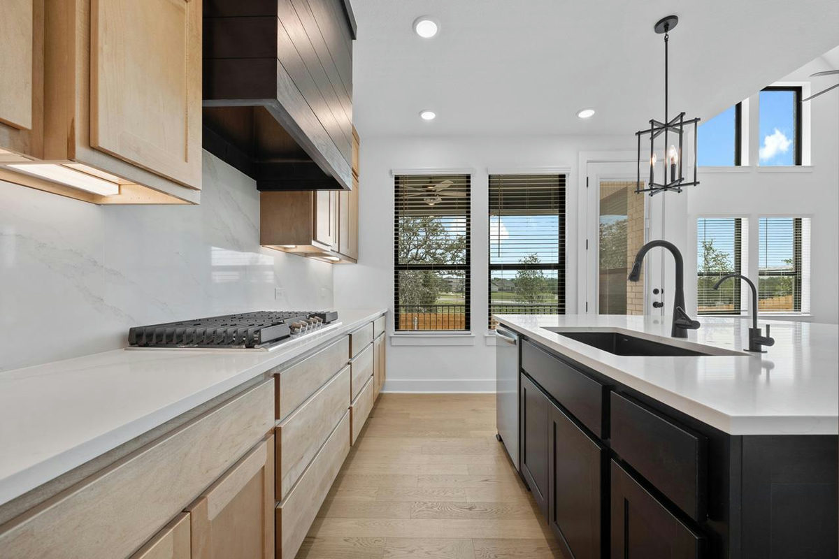 1304 Cypress Paul St — photo 3