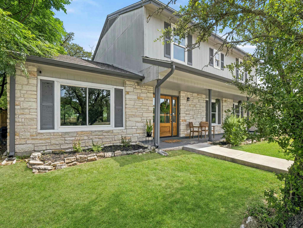 411 Carriage Oaks Dr — photo 5