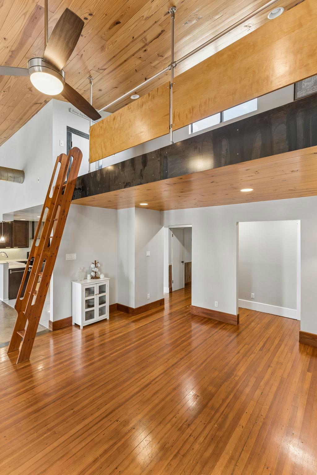 1501 Quail Crest Dr — photo 3