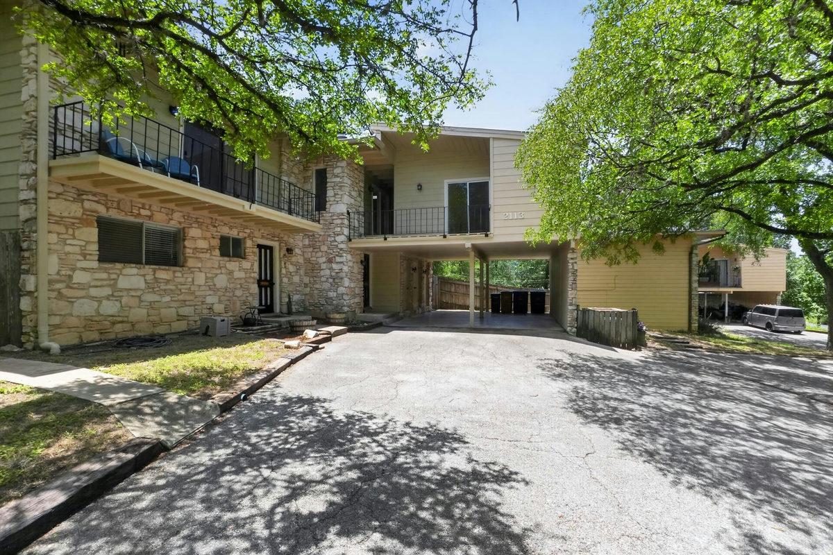 2113 Rabb Rd — exterior