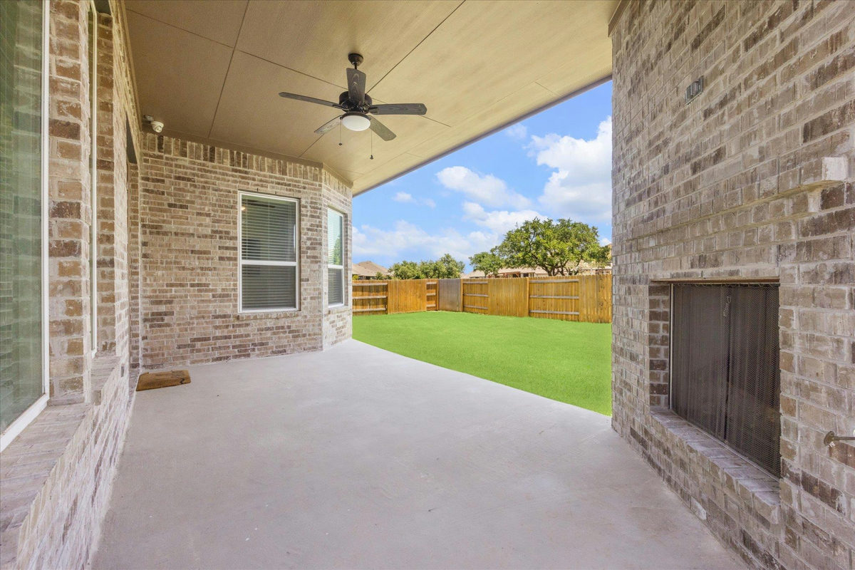 4627 Arques Ave — photo 3