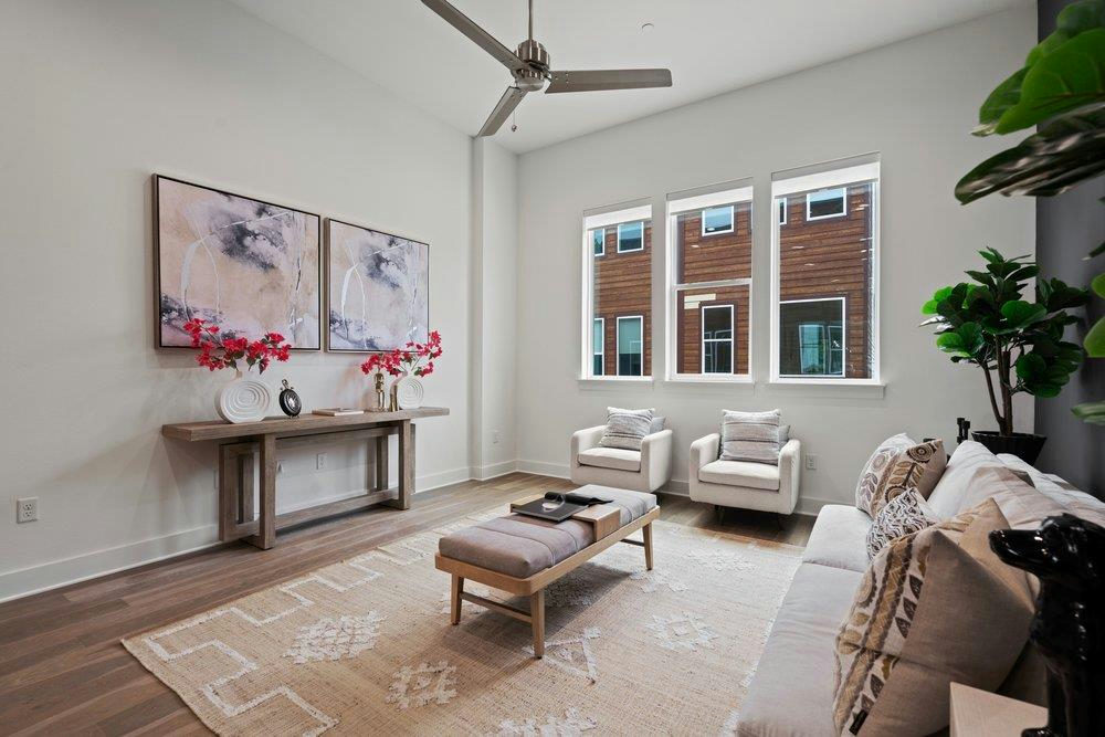2505 Bluebonnet Ave #4 — photo 4