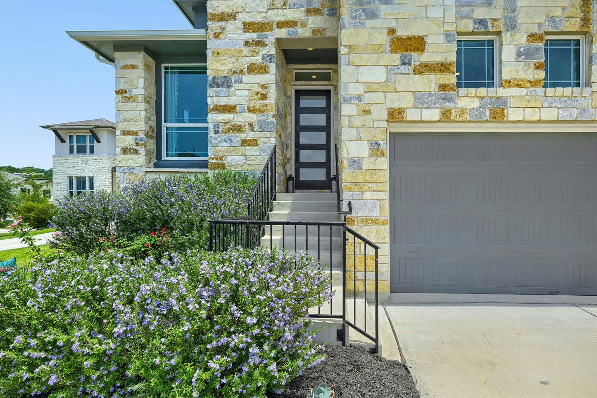 4907 Watusi Bnd — exterior