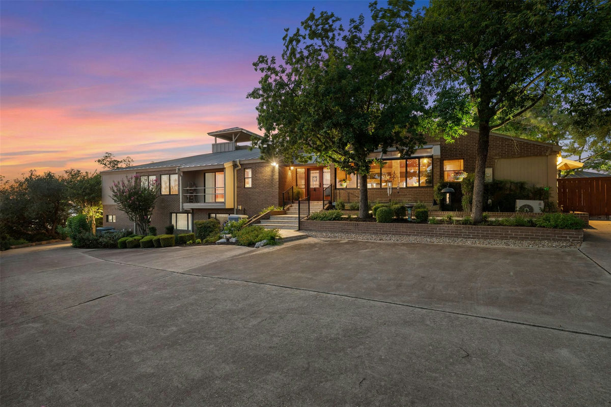 12609 Lyndon Dr — photo 3