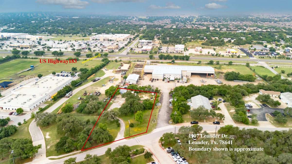 1107 Leander Dr — exterior