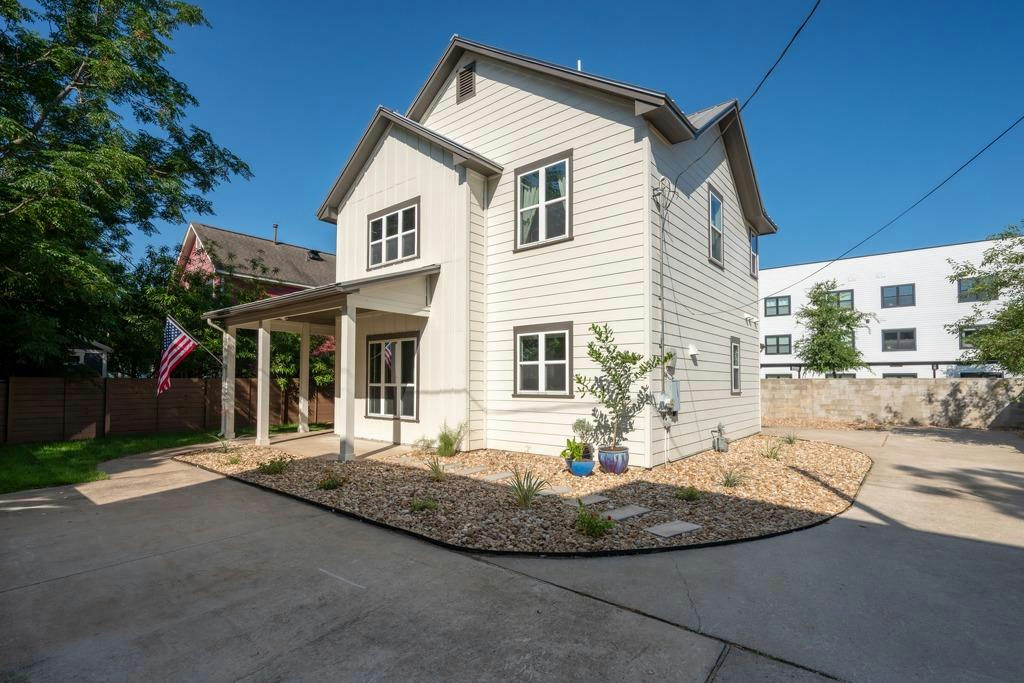 3129 Govalle Ave — photo 3