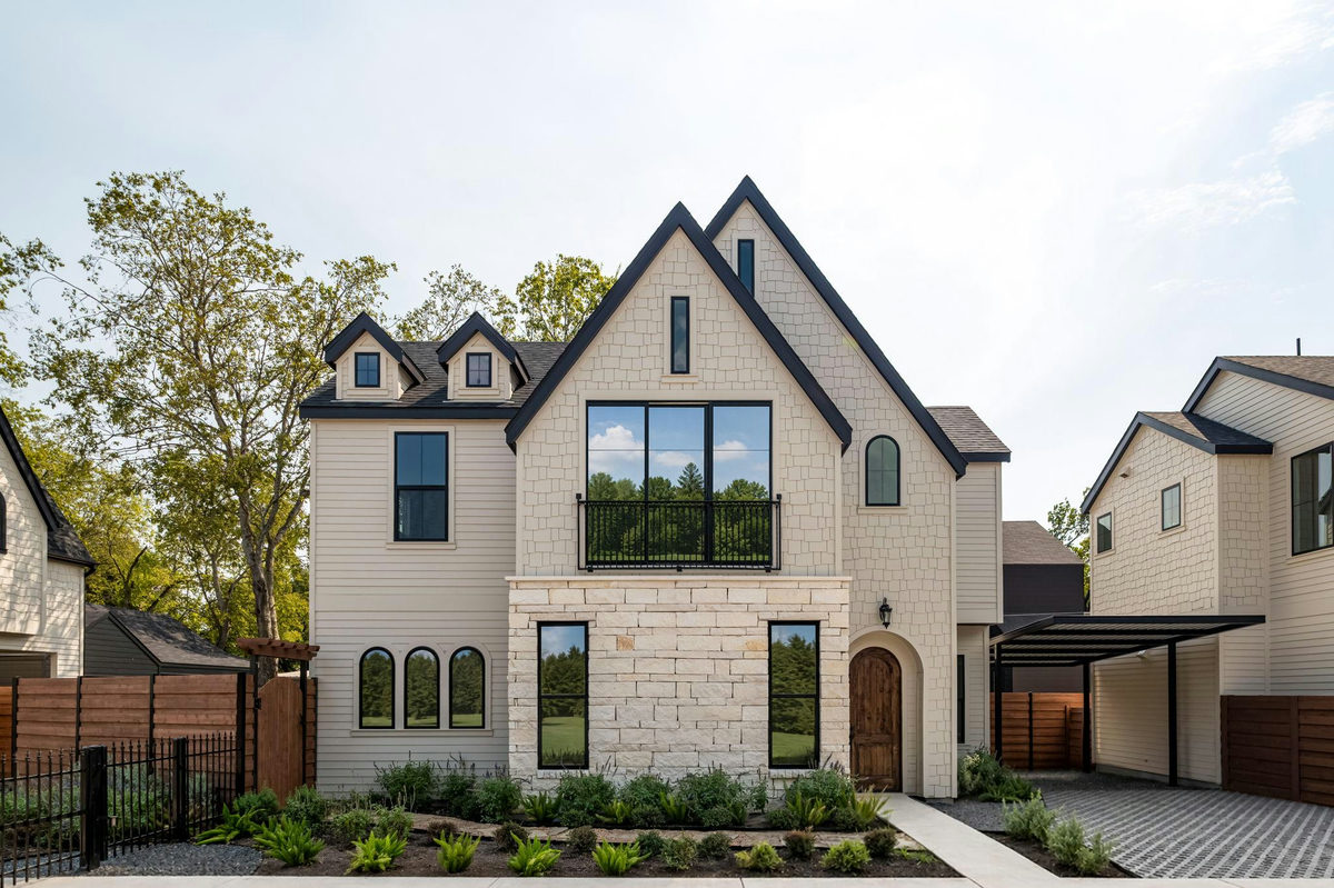 4415 Gillis St #2 — exterior