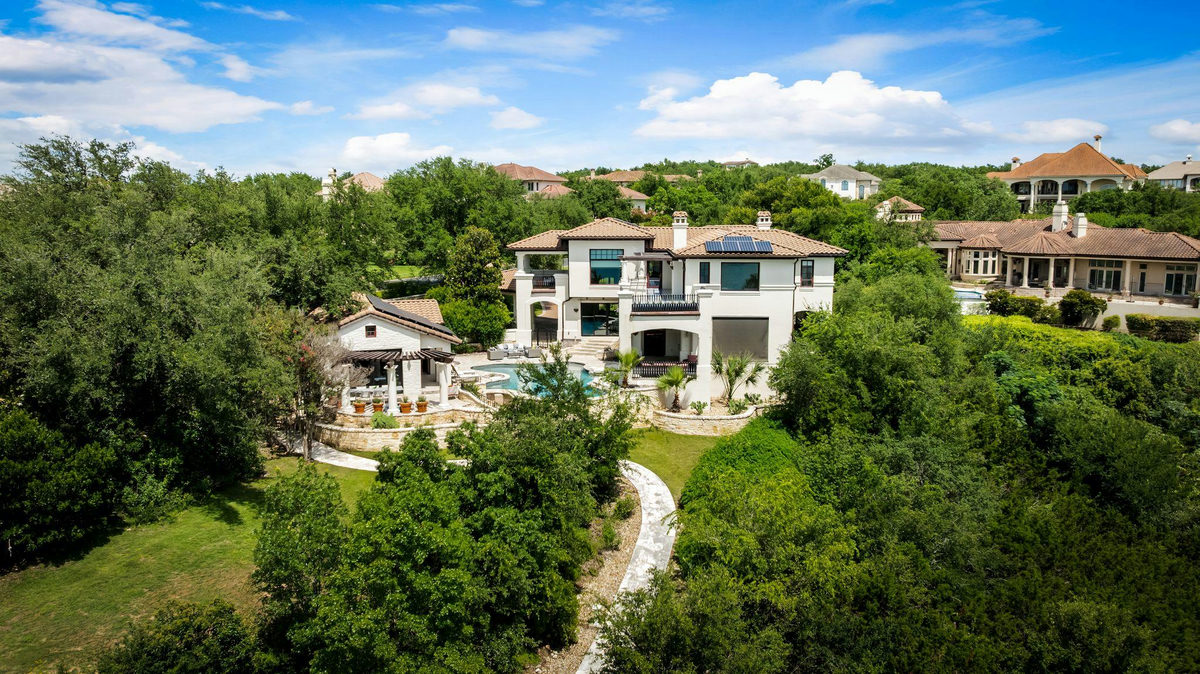 203 Bella Riva Dr — photo 2