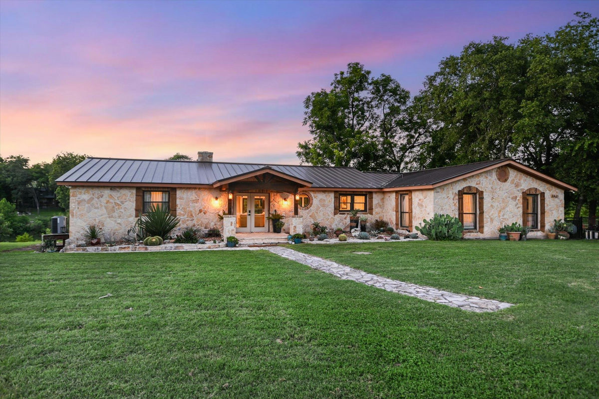 2411 Spoke Hollow Rd — photo 2